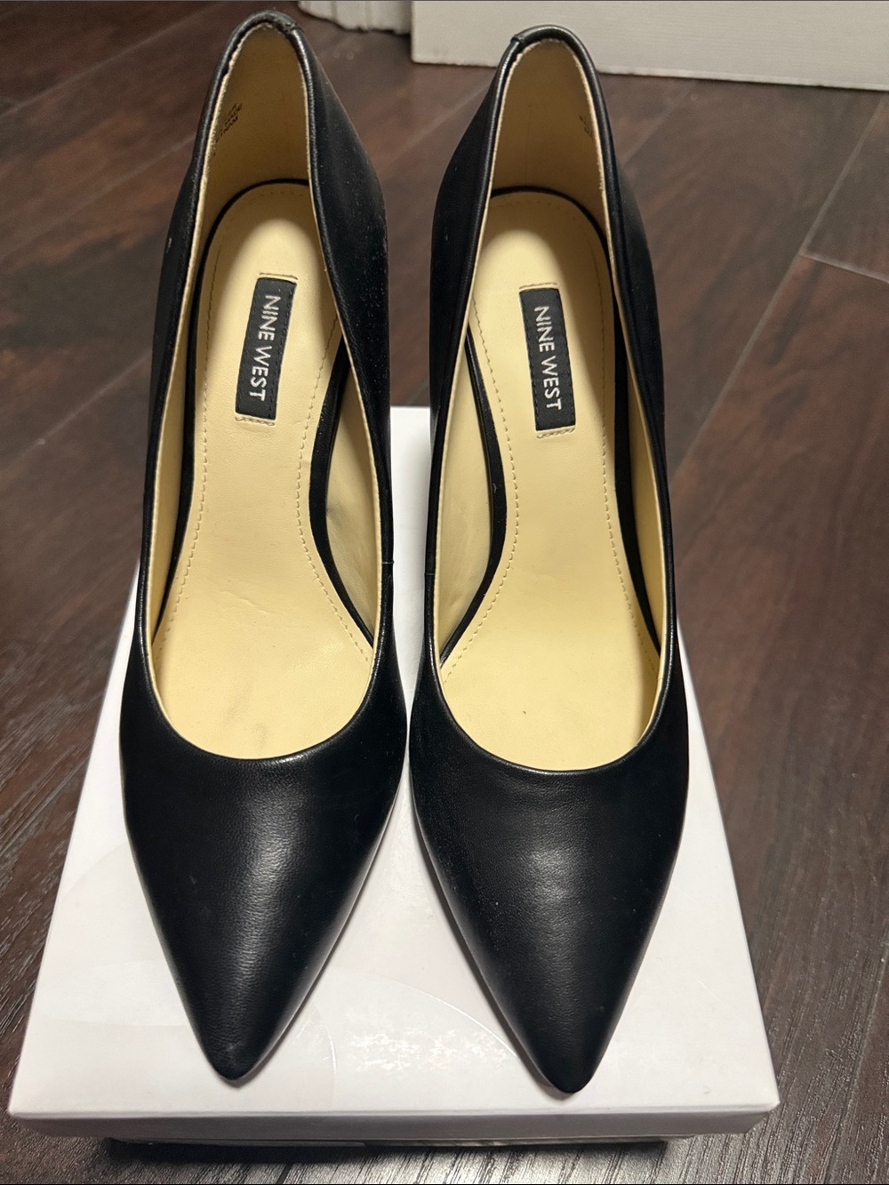Nine West Black Pointed Leather Pumps